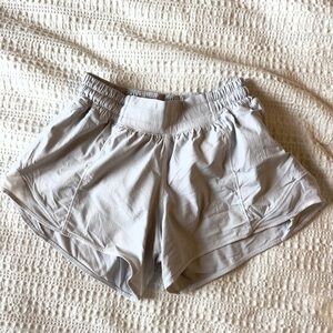 LULULEMON White LR 4in inseam size 2 (NOT SOLD ANYMORE ON LULU) Athletic Shorts